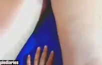 بلدي فرنك غيني الملاعين لي ونائب الرئيس على بلدي الثدي.