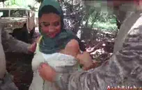 كبير الثدي وشم جبهة تحرير مورو الإسلامية ركوب الديك.