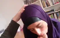 فاتنة لديها النشوة الجنسية الساخنة أثناء مص الديك الخاص بك.