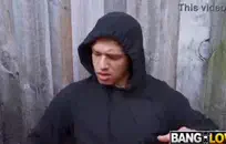 فتاة شقية في جوارب وردية ركوب ديكي حتى أنا نائب الرئيس على مؤخرتها.