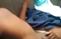 سخيف صديقي المفضل في مؤخرتها.