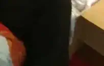 امرأة سمراء مثير وامرأة سمراء في سن المراهقة حصة الديك الثابت الكبير.